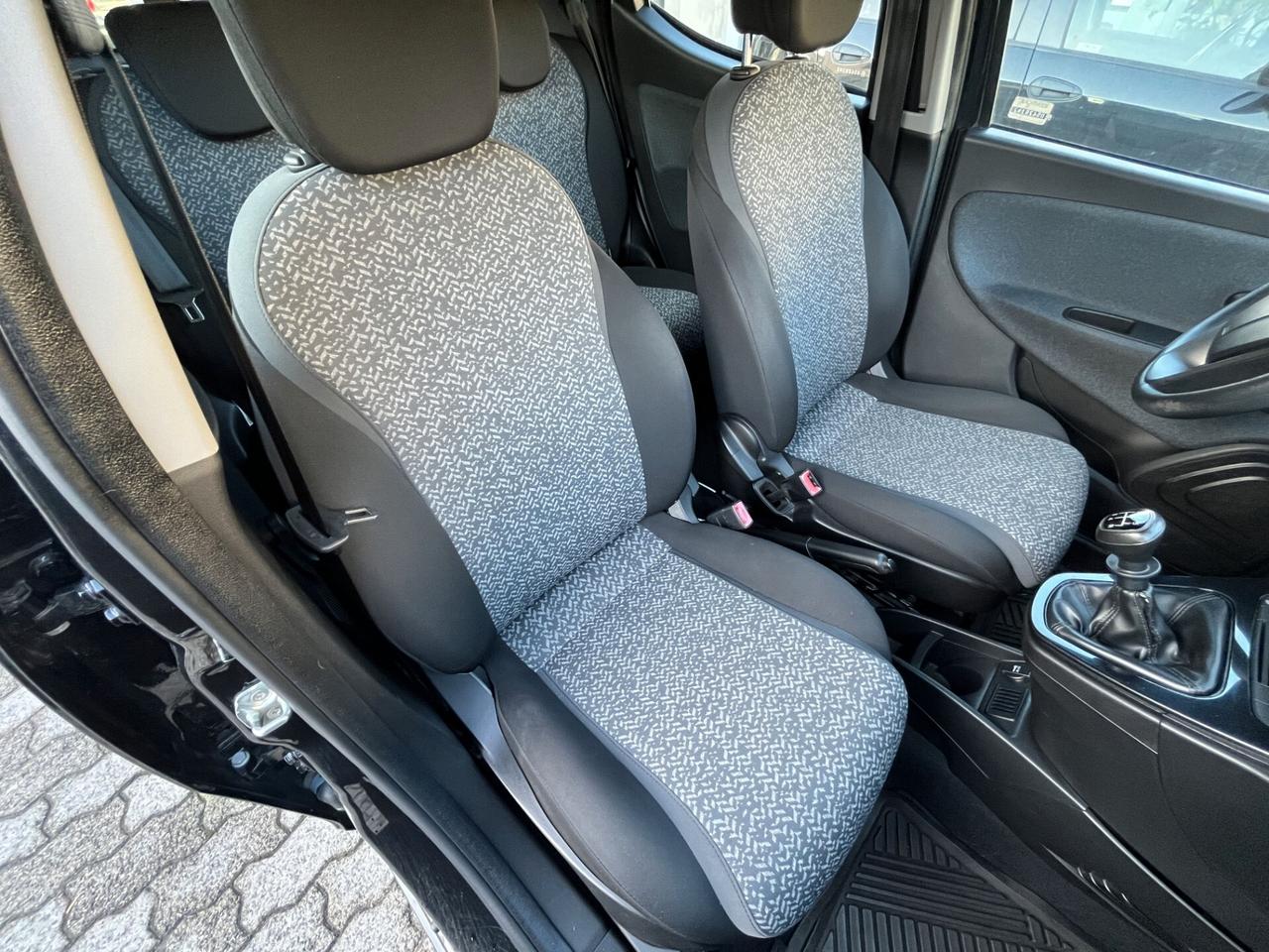 Lancia Ypsilon 1.2 69 CV 5 porte GPL Ecochic UNICO PROPRIETARIO