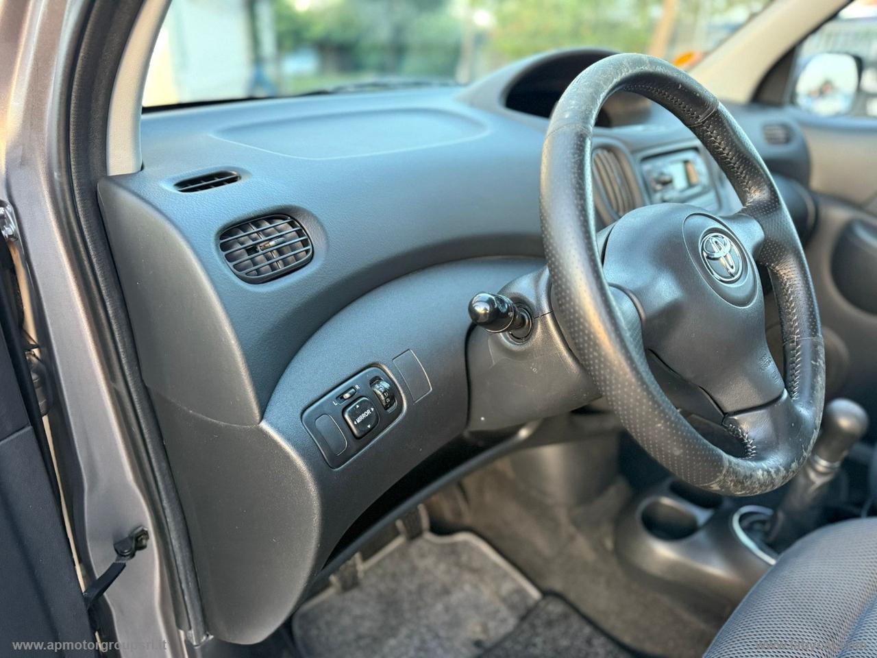 TOYOTA Verso 1.3 I 16V CAT SOL