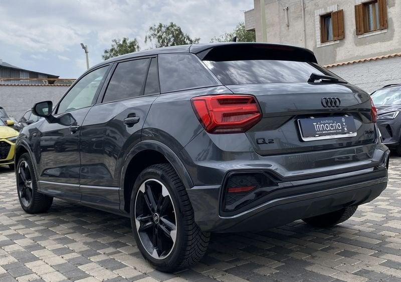 Audi Q2 S Line interno ed esterno 2.0 TDI 150CV s-tronic 35