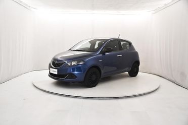 Lancia Ypsilon 1.0 FireFly Hybrid Silver