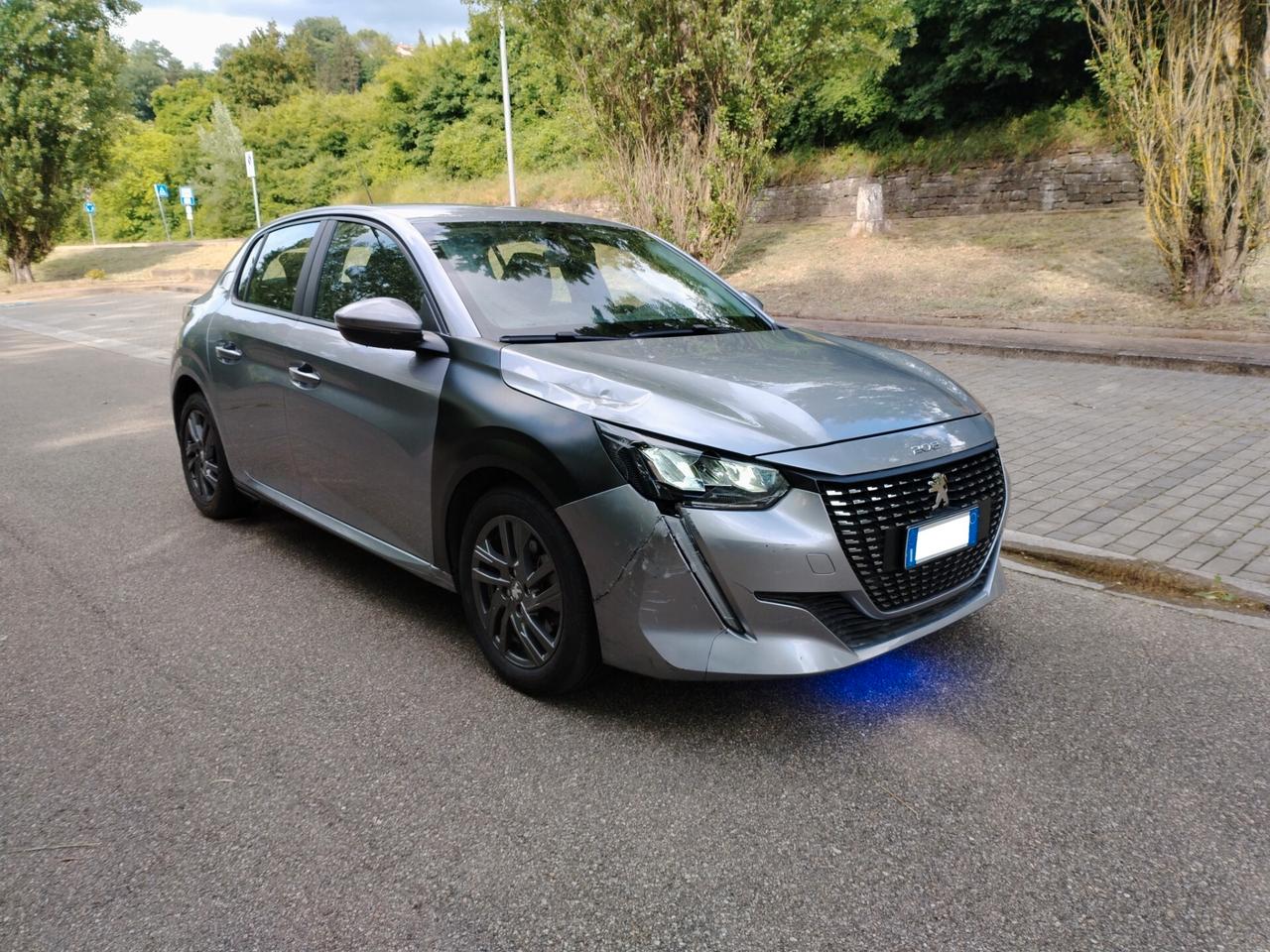 Peugeot 208 BlueHDi 100 5 porte Incidentata/Sinistrata