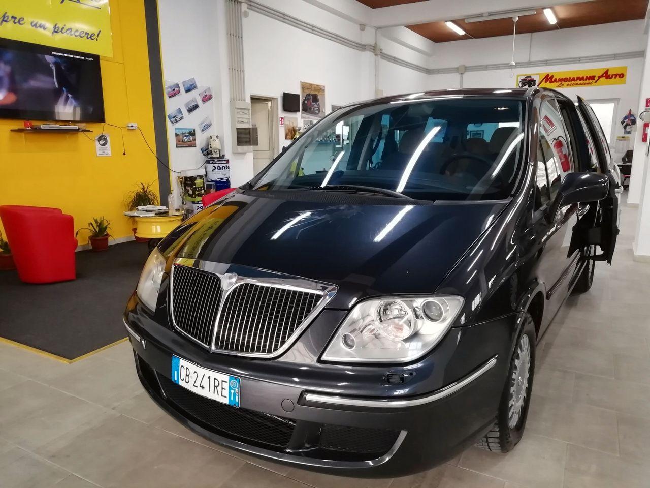 Lancia Phedra 2.2 JTD Executive FAP