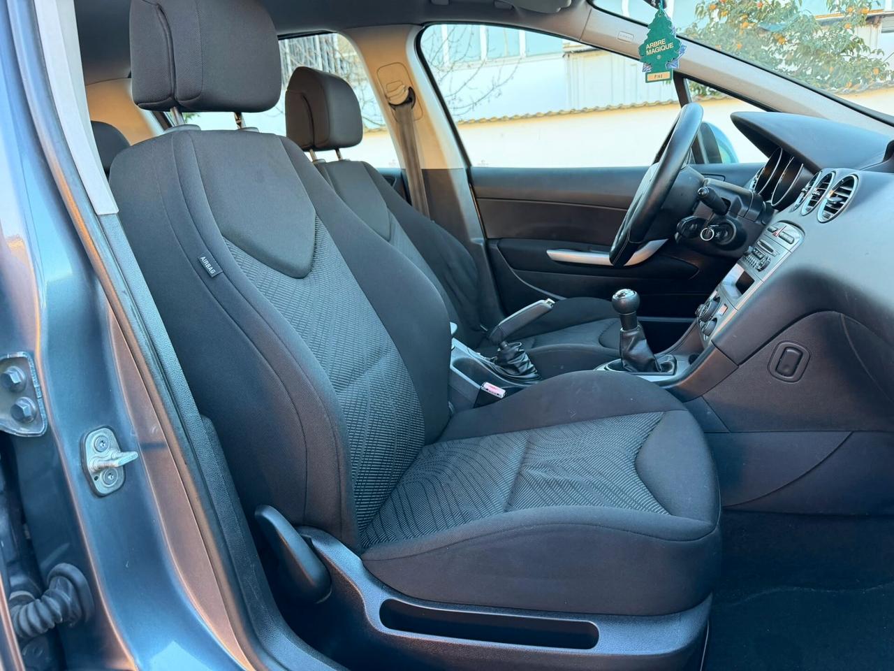 Peugeot 308 1.6 HDi 90CV NEOPATENTATI