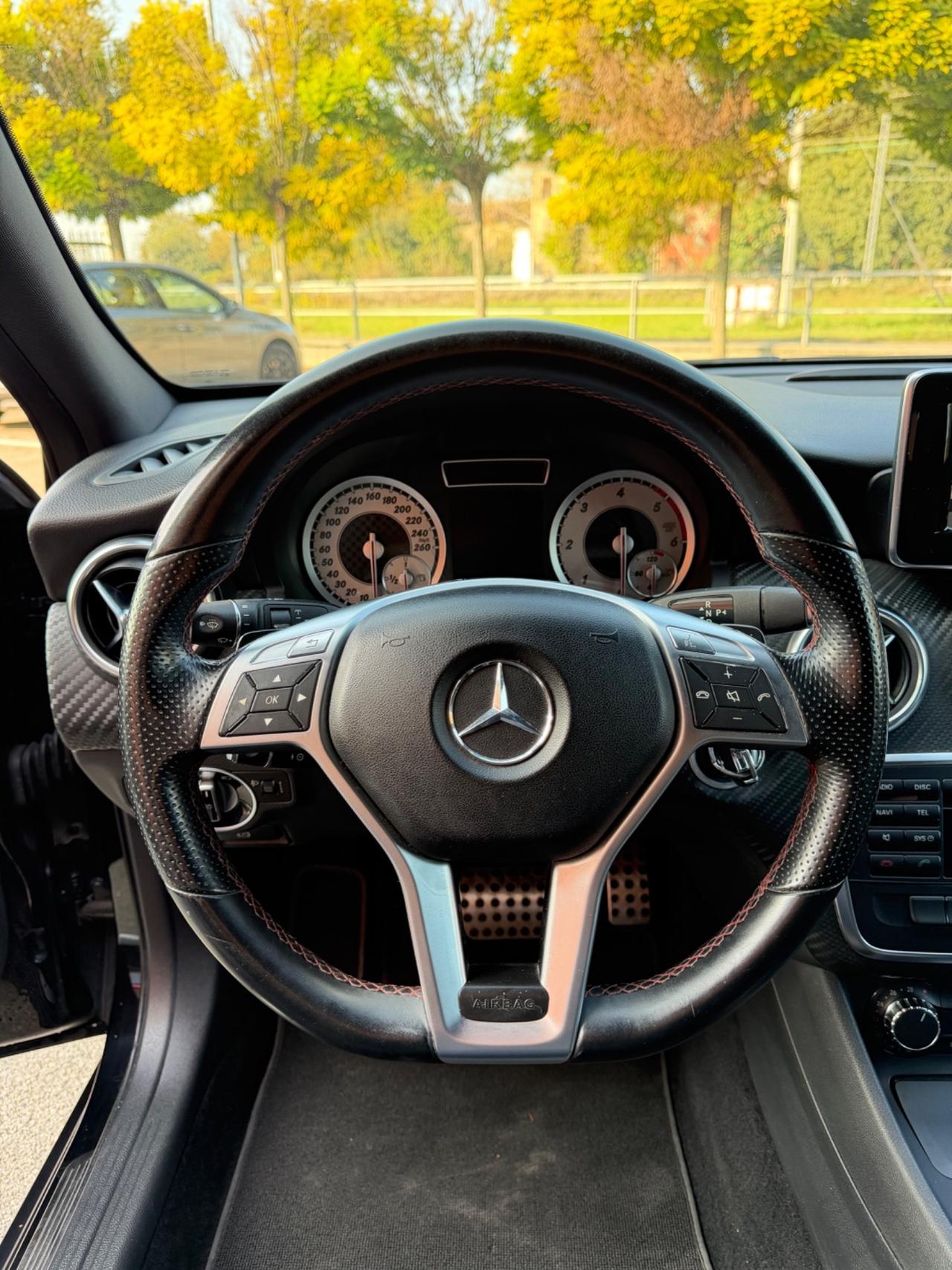 Mercedes-benz A 180 Premium amg