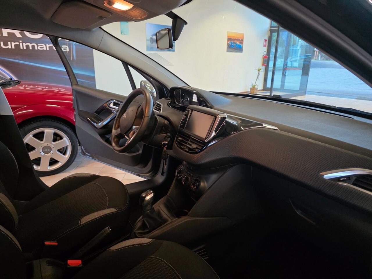 Peugeot 208 PureTech 82 5 porte Allure