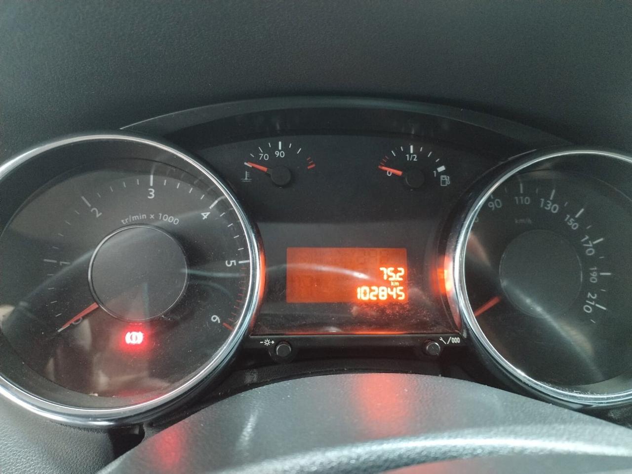Peugeot 3008 1.6 HDi 115CV Active