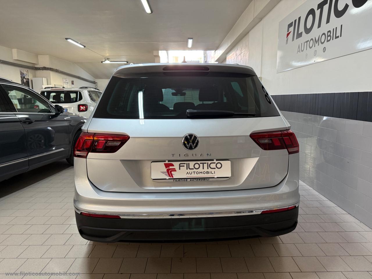 VOLKSWAGEN Tiguan 2.0 TDI 150CV SCR DSG Life KM 66236 - FARI FULL LED