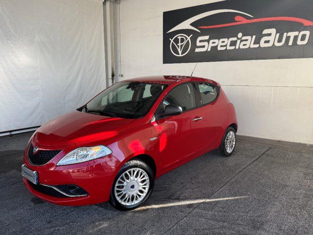 LANCIA Ypsilon 1.2 69 CV 5 porte Platinum