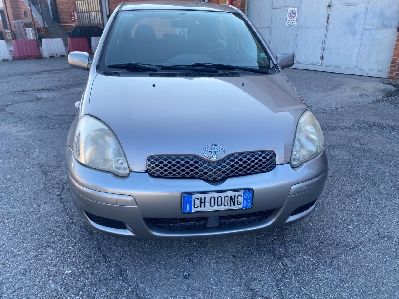 Toyota Yaris 1.0i 16V cat 3 porte
