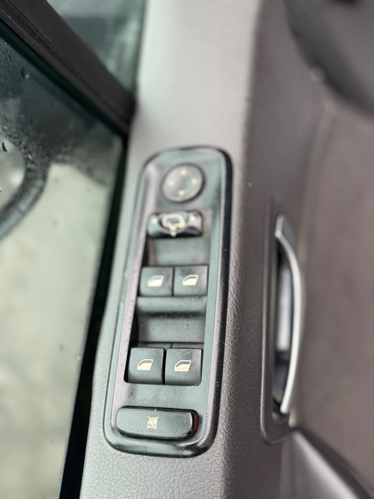 Peugeot 807 2.0 HDi FAP ST