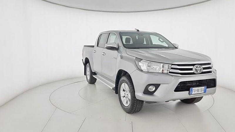 Toyota Hilux 2.4 D-4D A/T 4WD 4 porte Double Cab Executive N1 autocarro