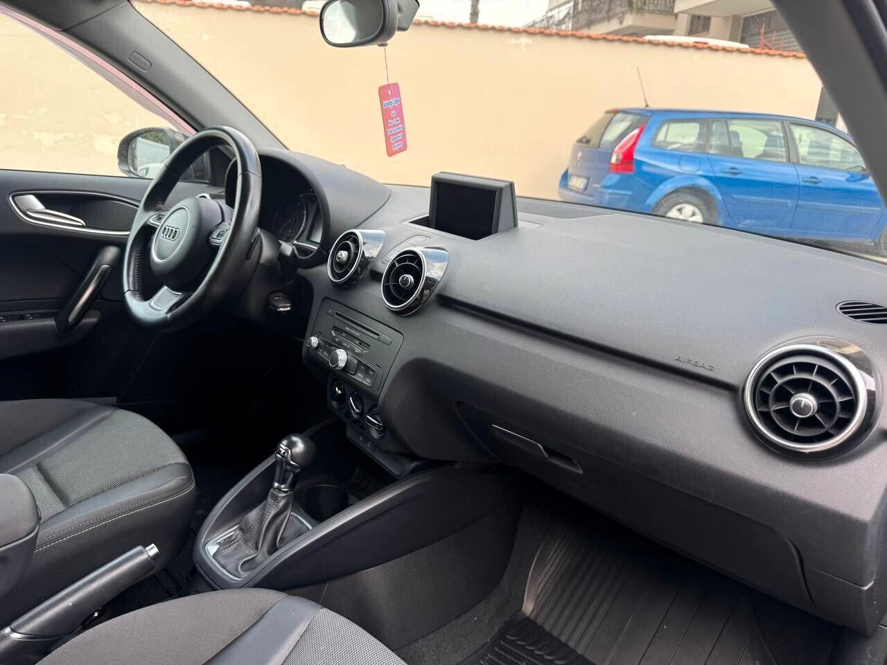 Audi A1 1.6 TDI S tronic line edition plus