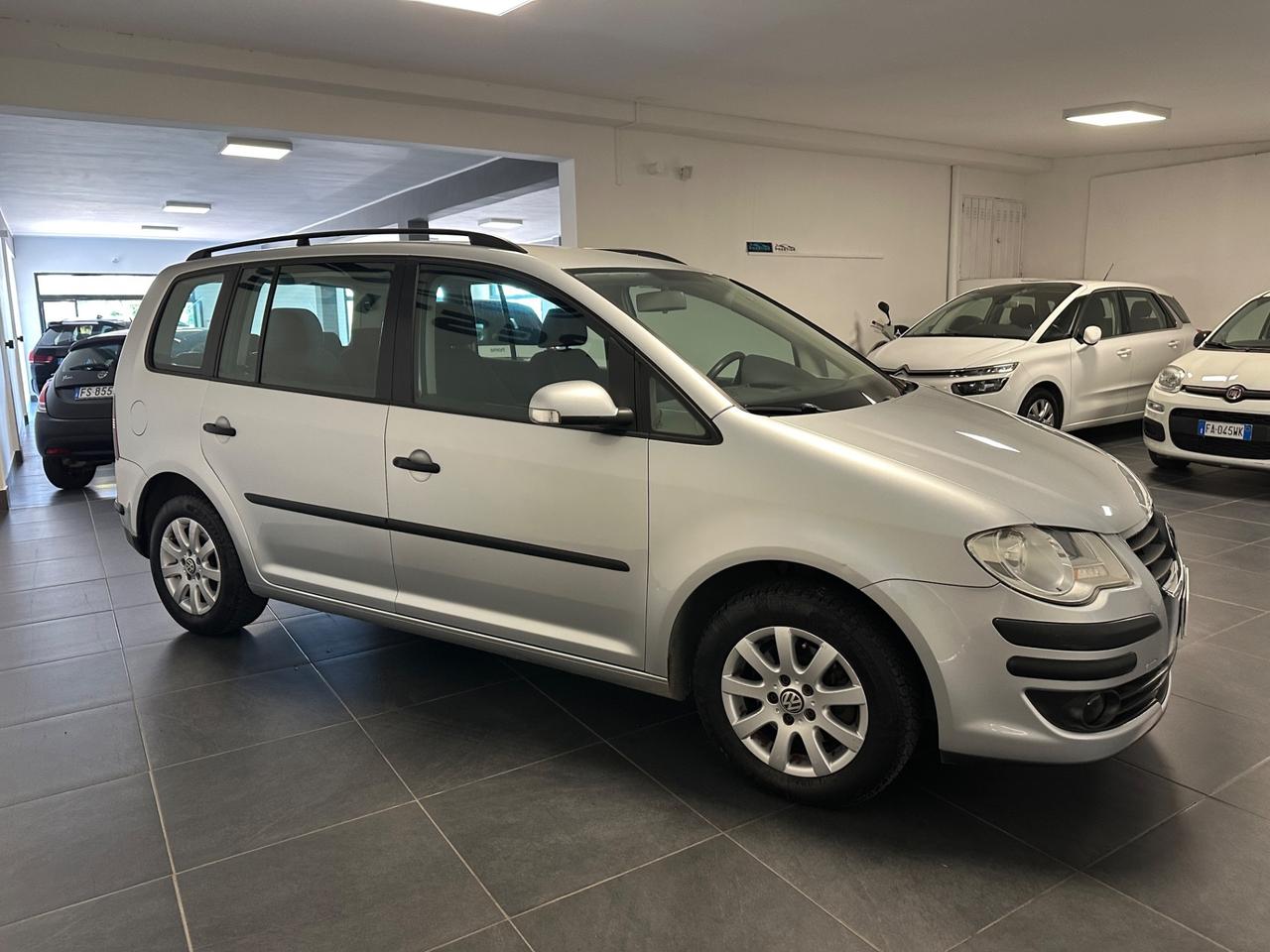 VOLKSWAGEN TOURAN 1.9 TDI 105CV 7 POSTI MANUALE