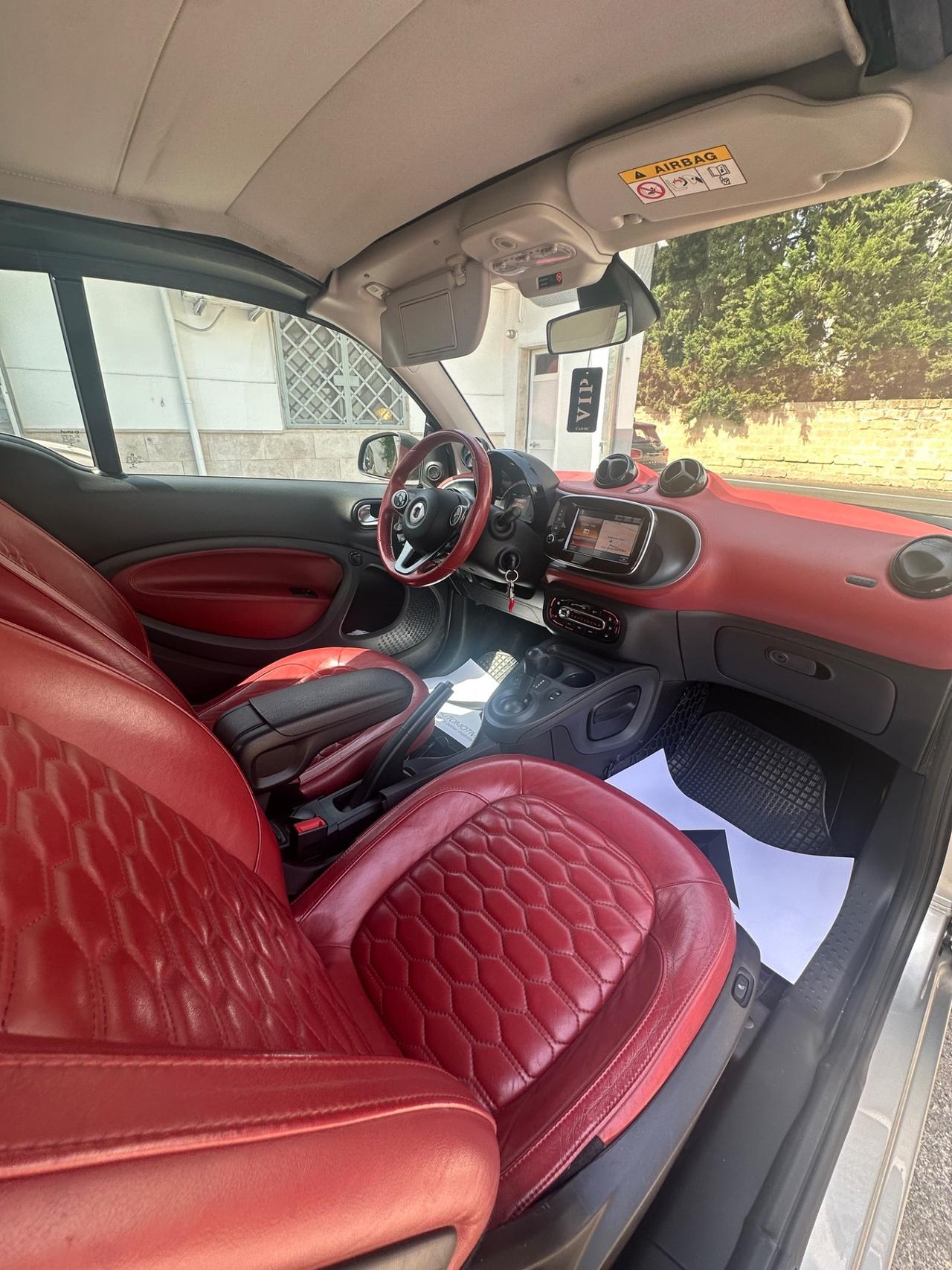 Smart ForTwo 90 0.9 T twinamic cabrio CHERRYWHITE