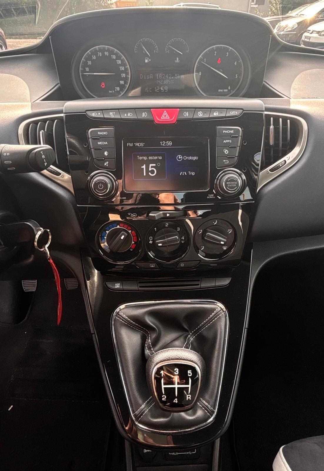 Lancia Ypsilon 1.3 MJT 16V 95 CV 5 porte S&S Mya