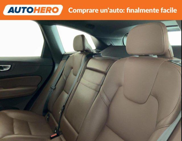 VOLVO XC60 D4 Momentum