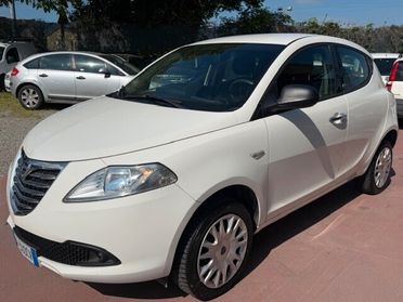 Lancia Ypsilon 0.9 TwinAir 85 CV 5 porte Metano Ecochic