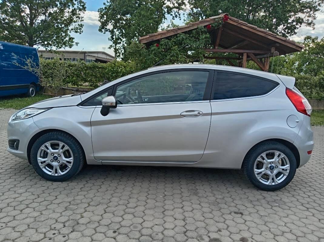 Ford Fiesta 1.5 tdci Titanium 75cv 3p E6