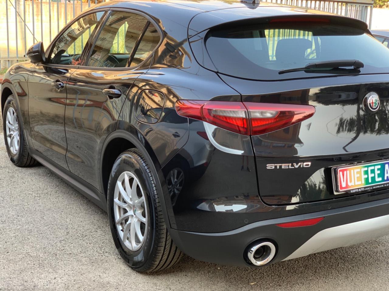 Alfa Romeo Stelvio 2.2 Turbodiesel 190 CV AT8 RWD Business