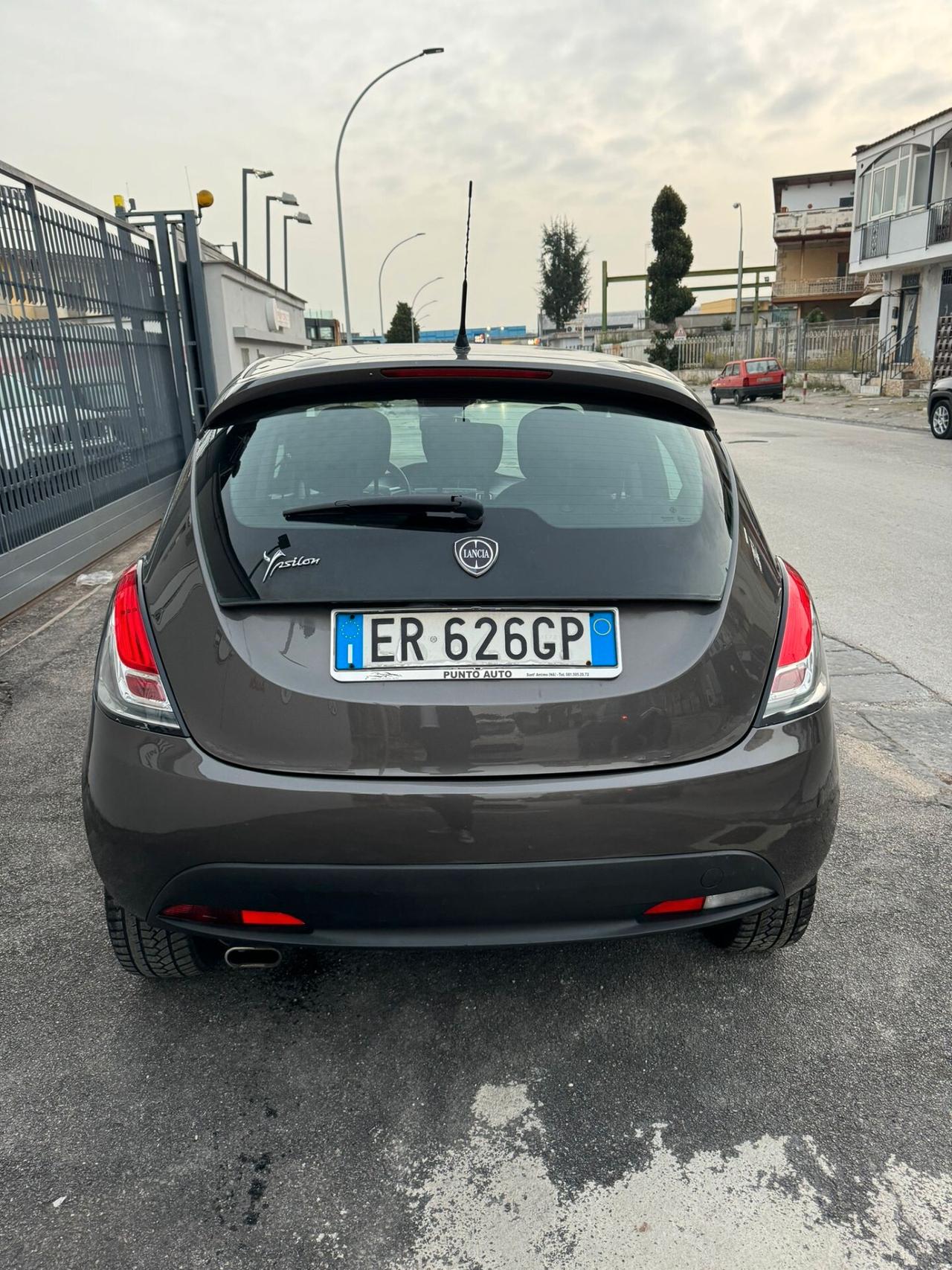 Lancia Ypsilon 1.2 69 CV 5 porte GPL Ecochic Gold