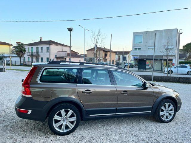 VOLVO XC70 D4 AWD Geartronic Summum