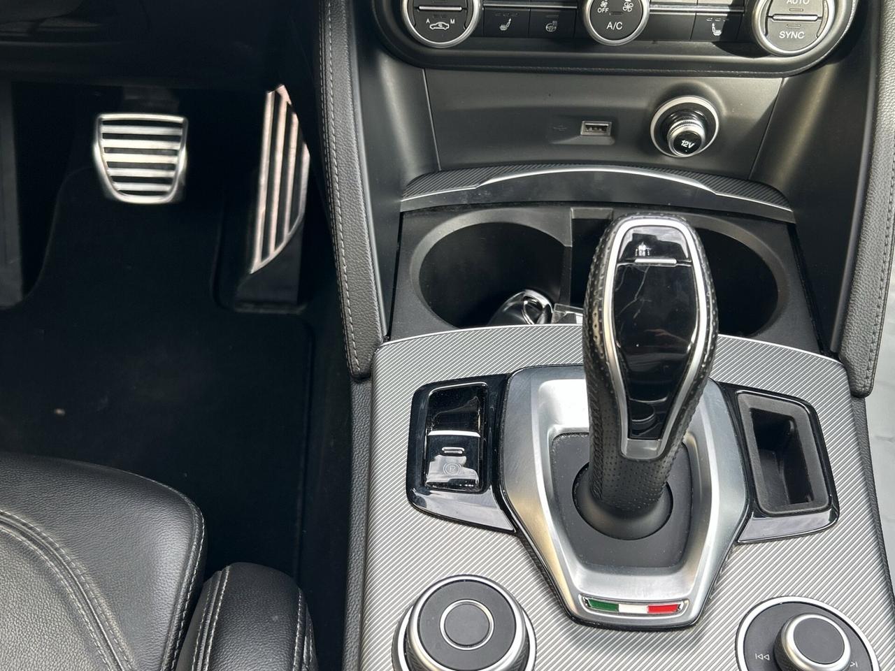 Alfa Romeo Stelvio 2.0 Turbo 280 CV AT8 Q4 Estrema