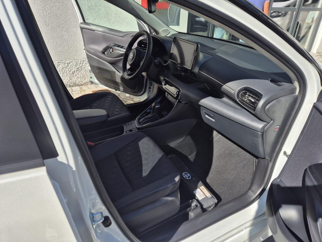 Toyota Yaris 1.5 Hybrid 5 porte Trend