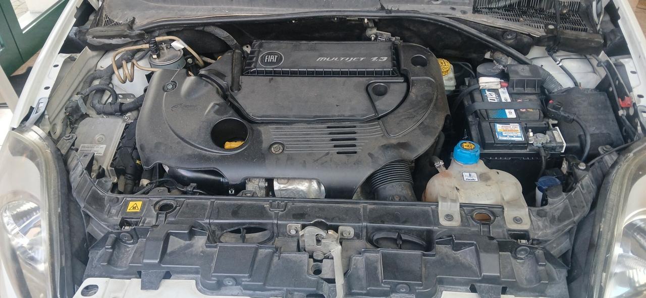 Fiat Punto Evo 1.3 Mjt 95 CV automatica