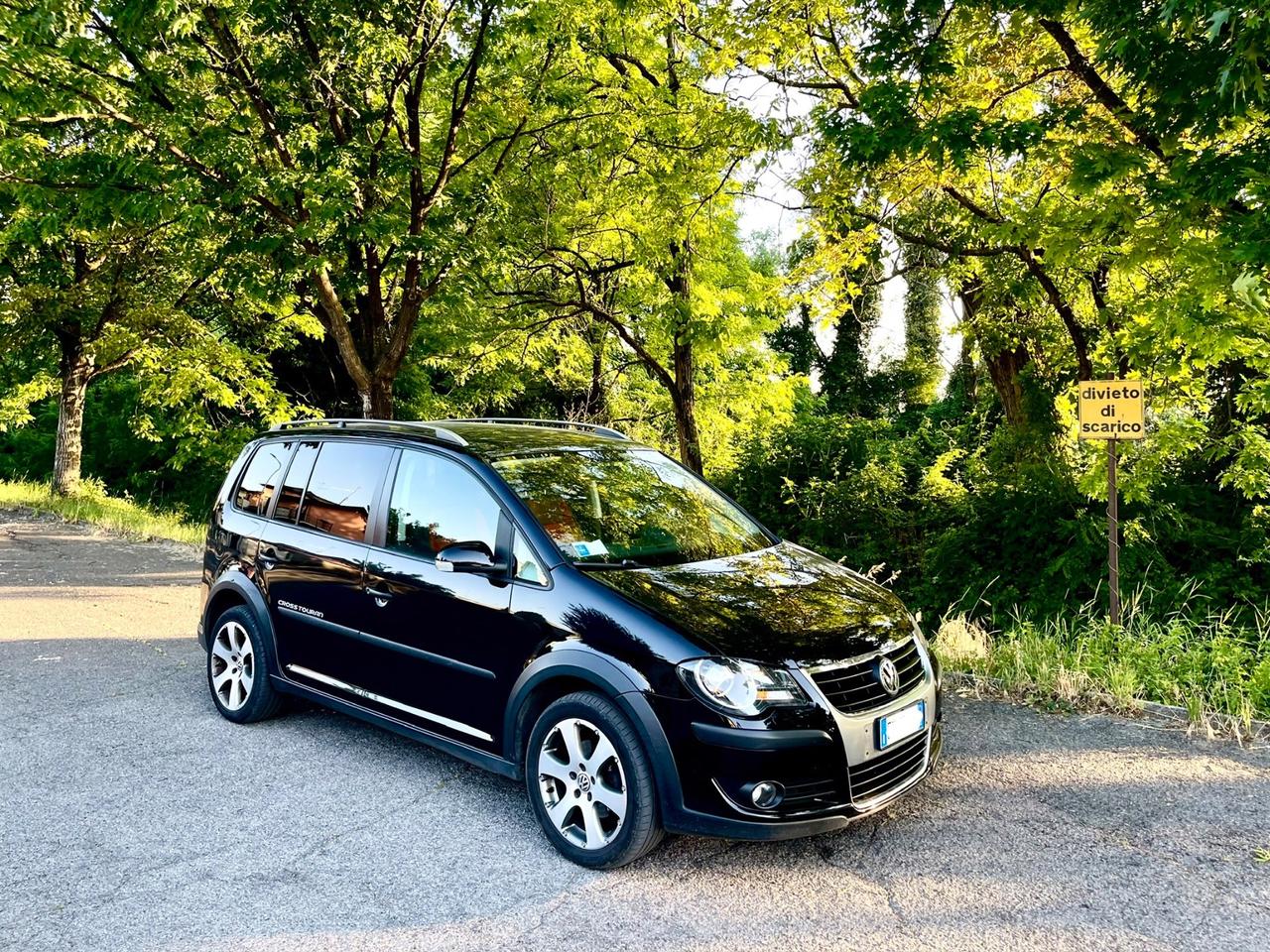 Volkswagen Touran 1.9 TDI CROSS