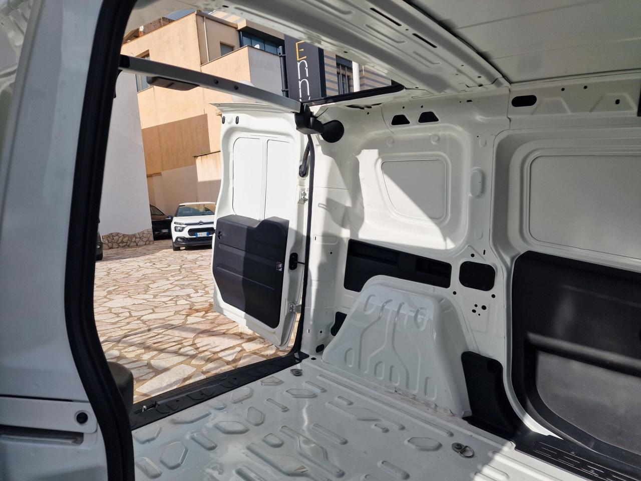 Fiat Doblò 1.3 MJT 11/2021 CON TETTO APRIBILE