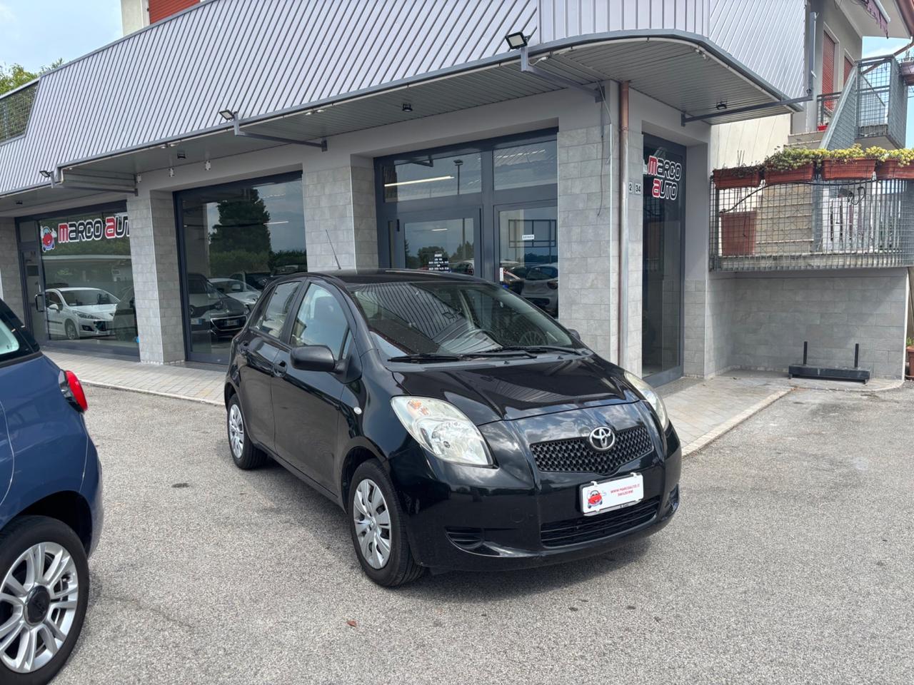 Toyota Yaris 1.0 Benzina Neopatentati