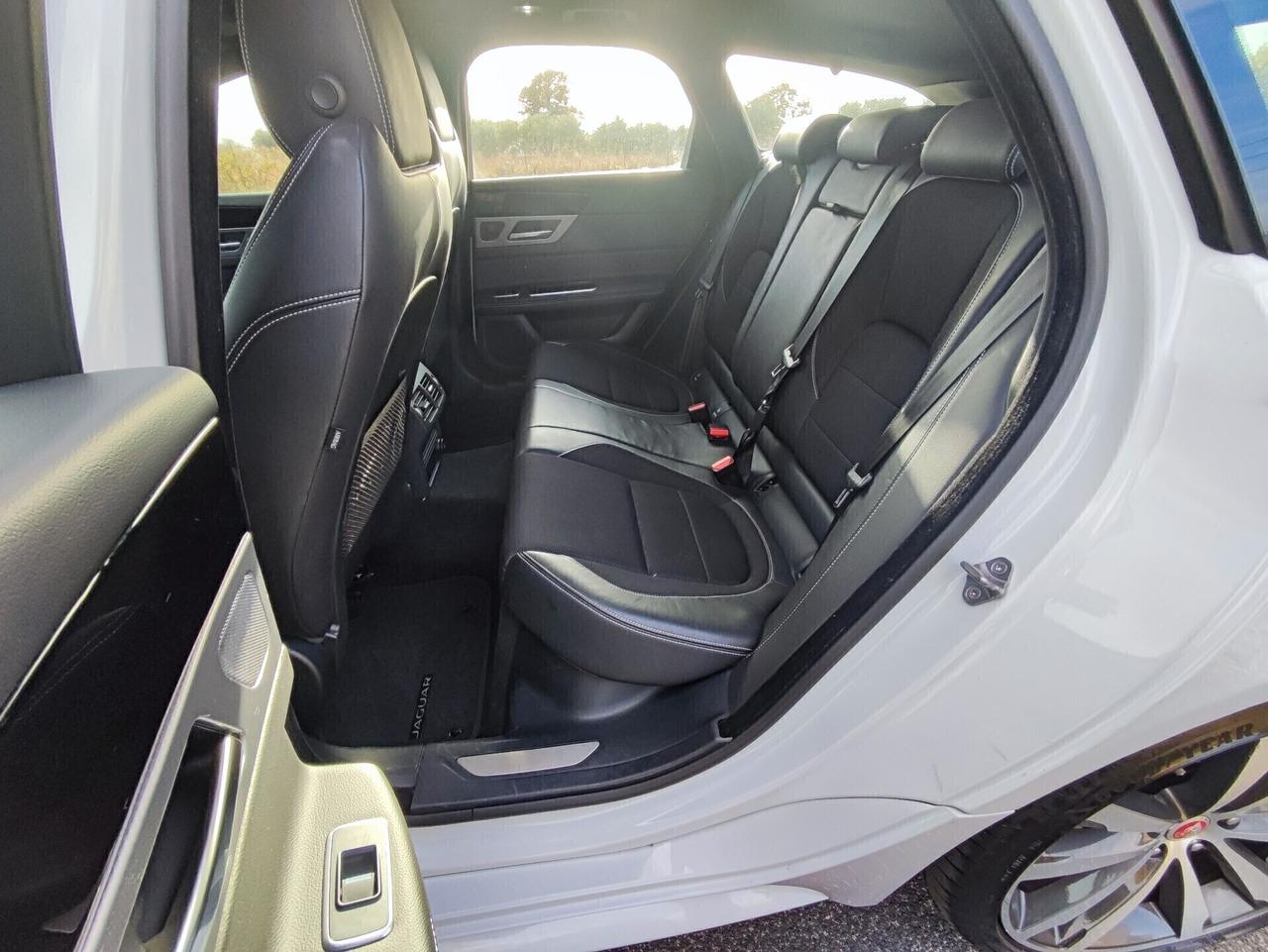 Jaguar XF Sportbrake 2.0 D 180 CV AWD aut. R-Sport