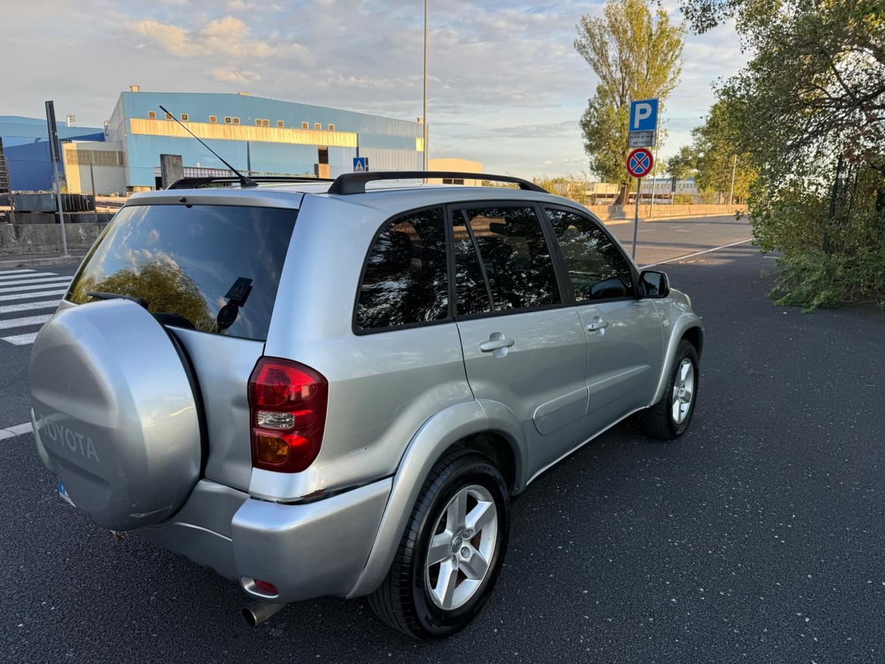 Toyota RAV 4 RAV4.com 2.0 Tdi D-4D cat 5 porte