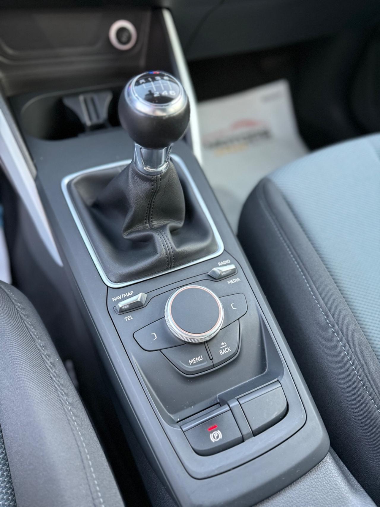 Audi Q2 1.6 TDI Design UNICO PROP - 2017