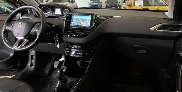 Peugeot 208 1.2 e-vti 12v 82CV Allure