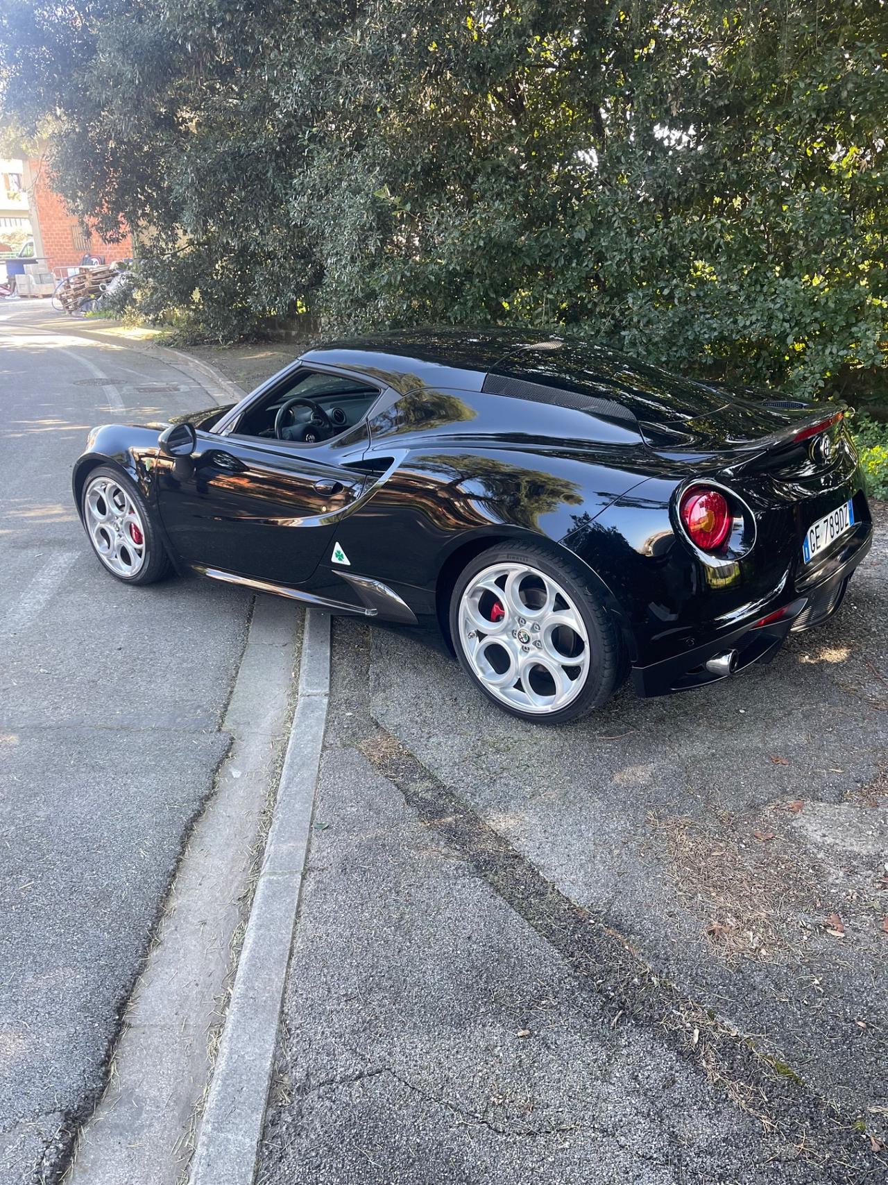 Alfa Romeo 4C 1750 TBi