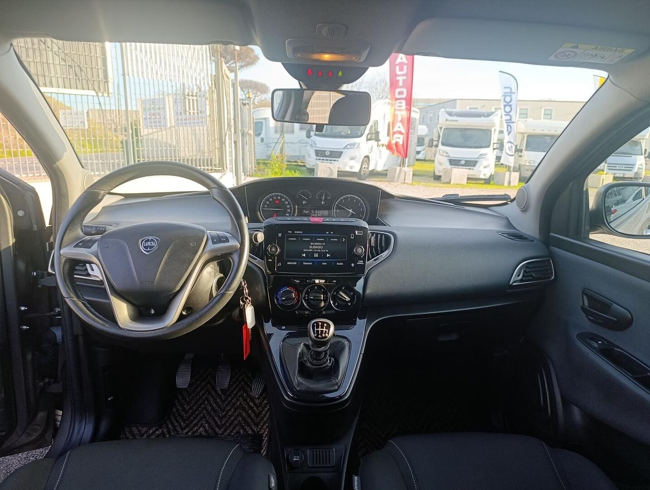 Lancia Ypsilon III 1.0 firefly hybrid Gold s&s 70cv