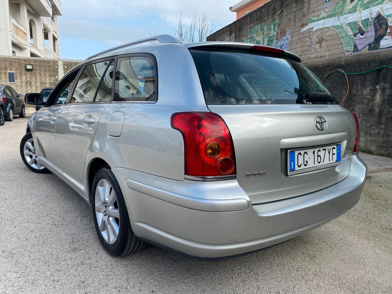 Toyota Avensis 2.0 tdi 115cv full opt sw 2003