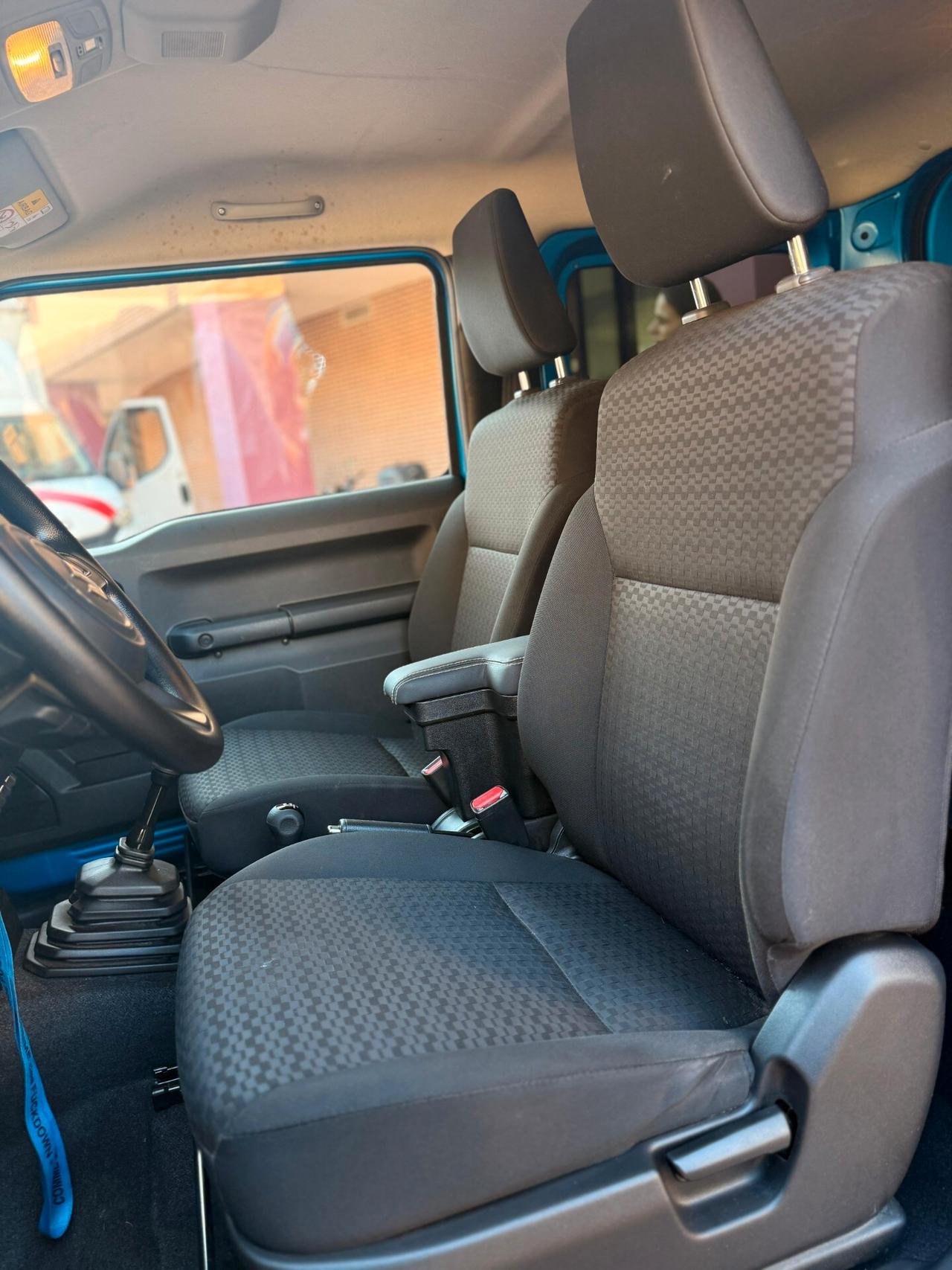 Suzuki Jimny 1.5 5MT PRO (N1)