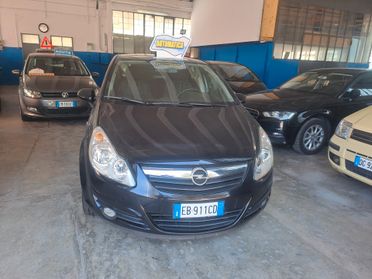 Opel Corsa 1.4 16V 5 porte Cosmo automatico