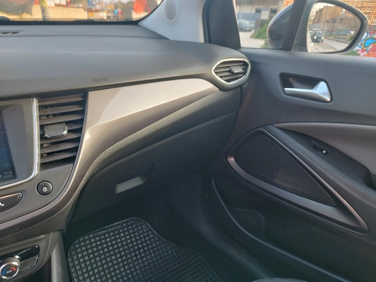 Opel Crossland X 1.2 TURBO S&S INNOVATION