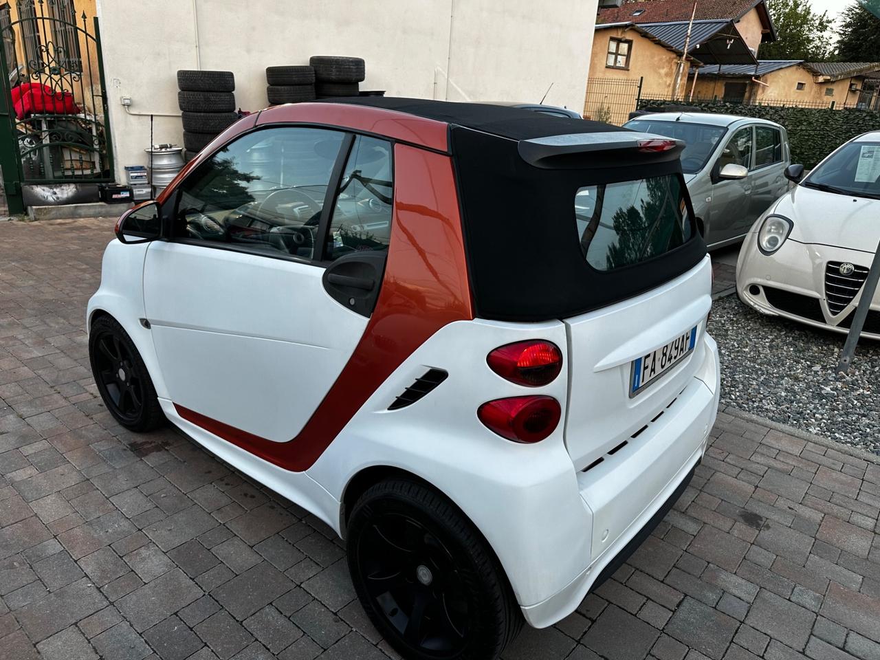 Smart ForTwo 1000 52 kW MHD cabrio Urbanrunner