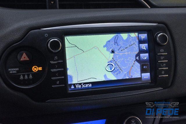 TOYOTA Yaris 1.5 Hybrid 5 porte Business