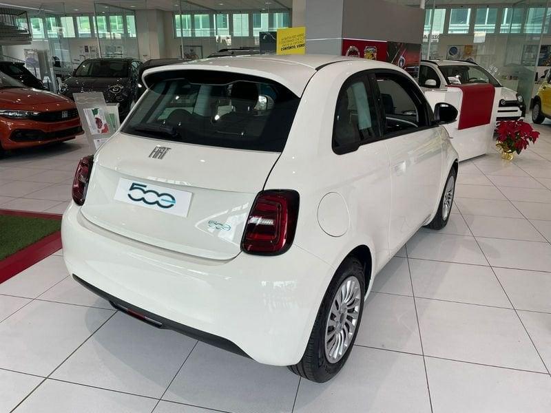FIAT 500 FIAT 500 ELETTRICA 23,65 KWH 338.7575187 MASSARI MARCO