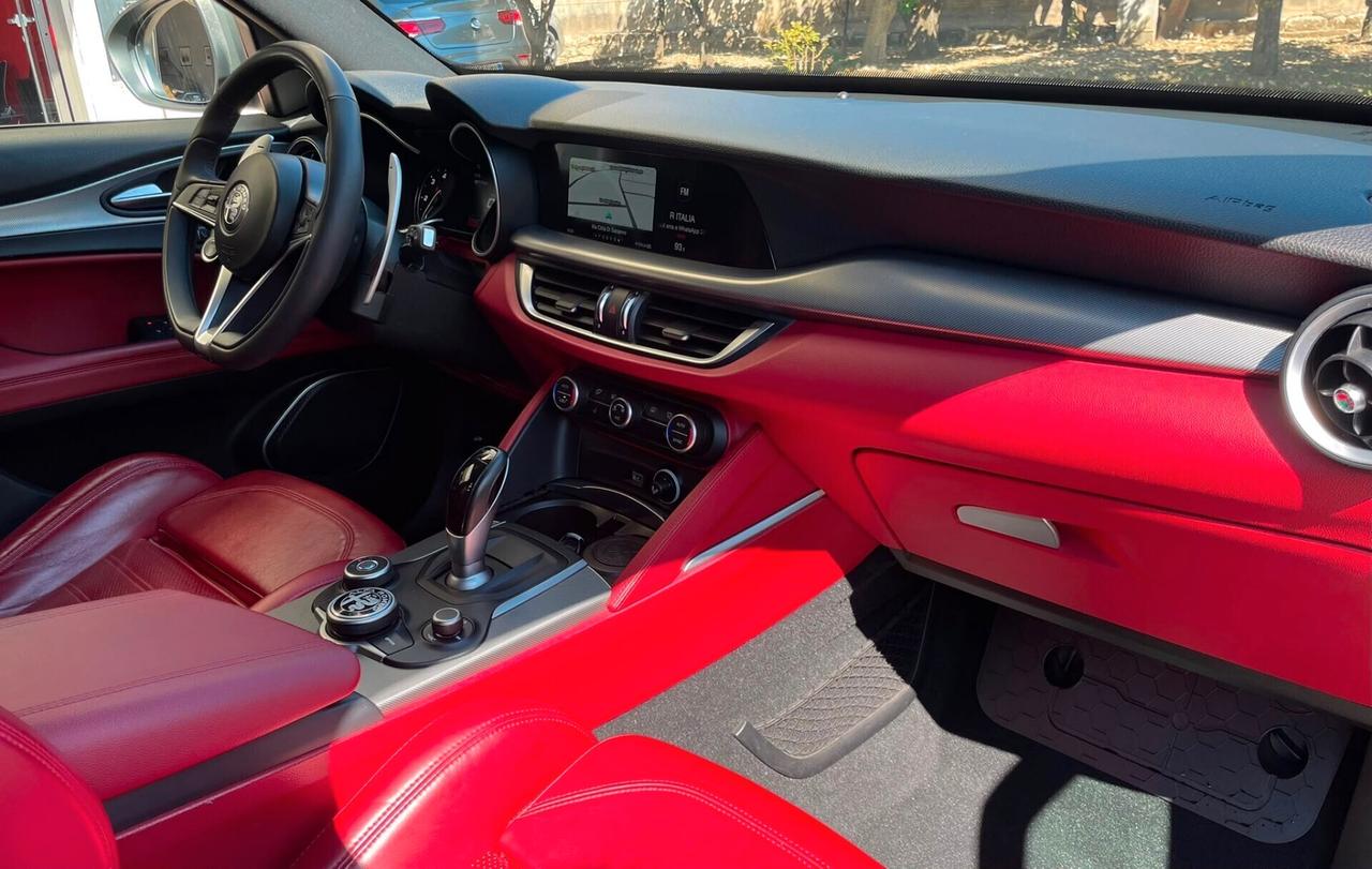 Alfa Romeo Stelvio 2.2 210 CV AT8 Q4 Veloce