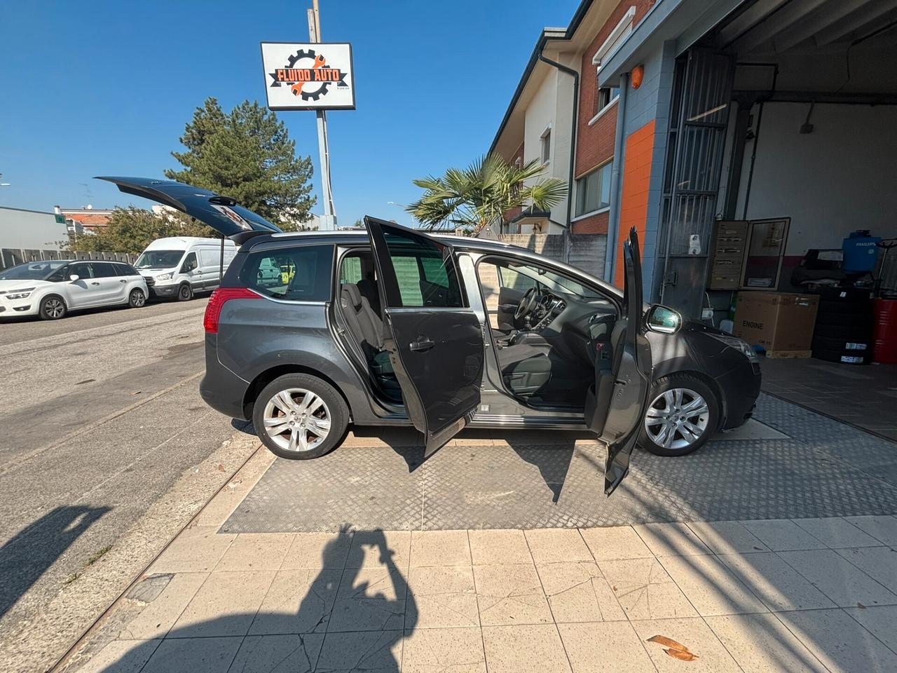 Peugeot 5008 1.6 HDi 112CV Allure