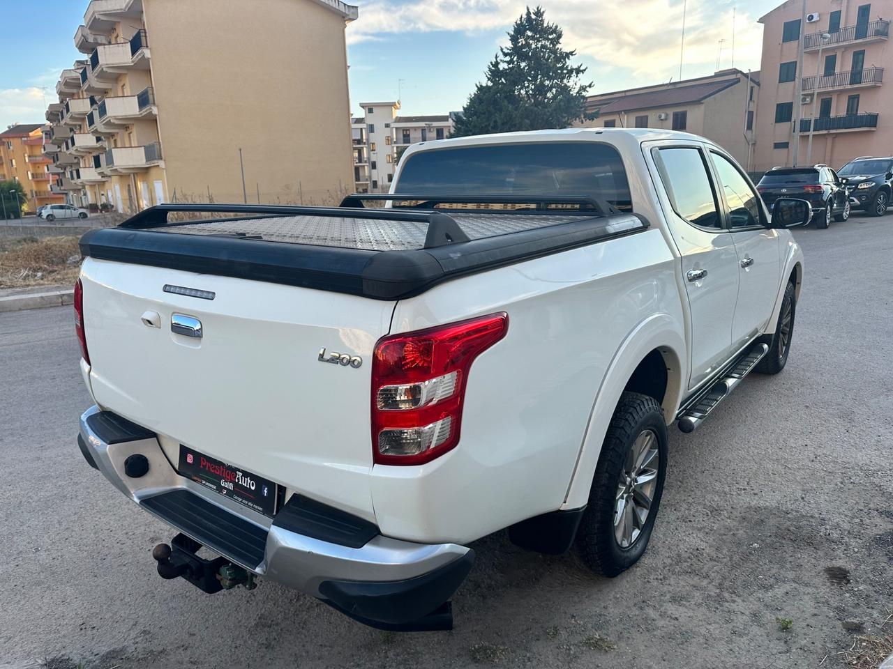 Mitsubishi L200 2.4 DI-D/181CV Club Cab Intense Hp Mivec