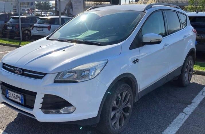 Ford Kuga 2.0 TDCI 4x4 Powershift Business FULL...