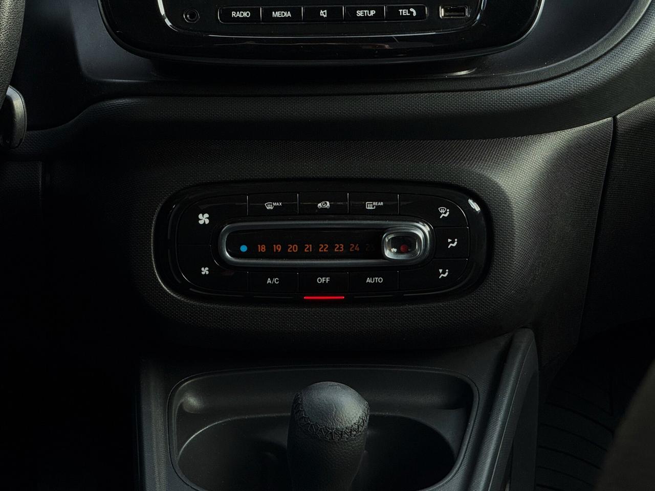 Smart forTwo 1.0 Youngster 71CV Twinamic MY19