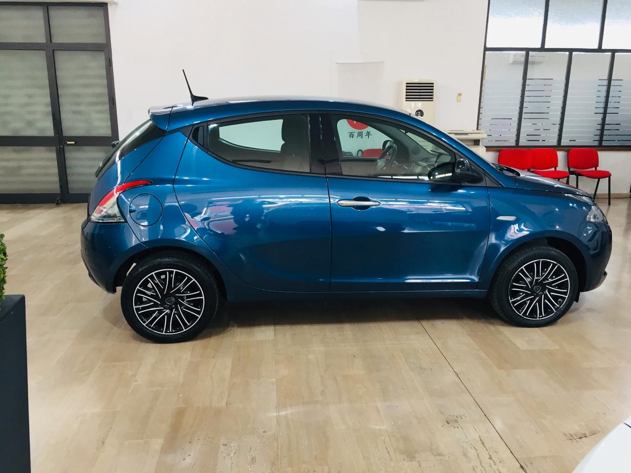 LANCIA Ypsilon 1.0 FireFly 5p. S&S Hybrid